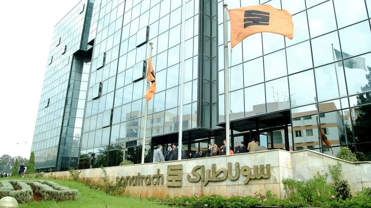 "سوناطراك" الجزائرية و"سينوبك" الصينية توقعان اتفاقا لتخزين الغاز الطبيعي المسال