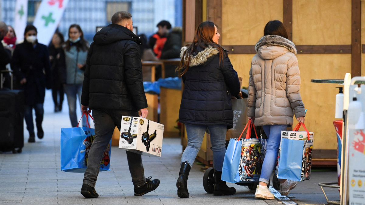 تقرير: فجوة ضخمة بين مستويات المعيشة في أمريكا وبريطانيا

