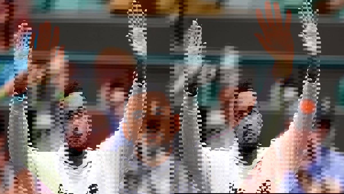 لا تهتم بما هو رائع.. كيريوس ينتقد لوائح الملابس الصارمة في ويمبلدون