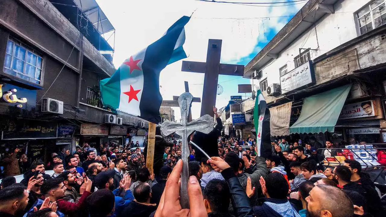 مسيحيو سوريا يدعون إلى بناء "دولة ديمقراطية موحدة"