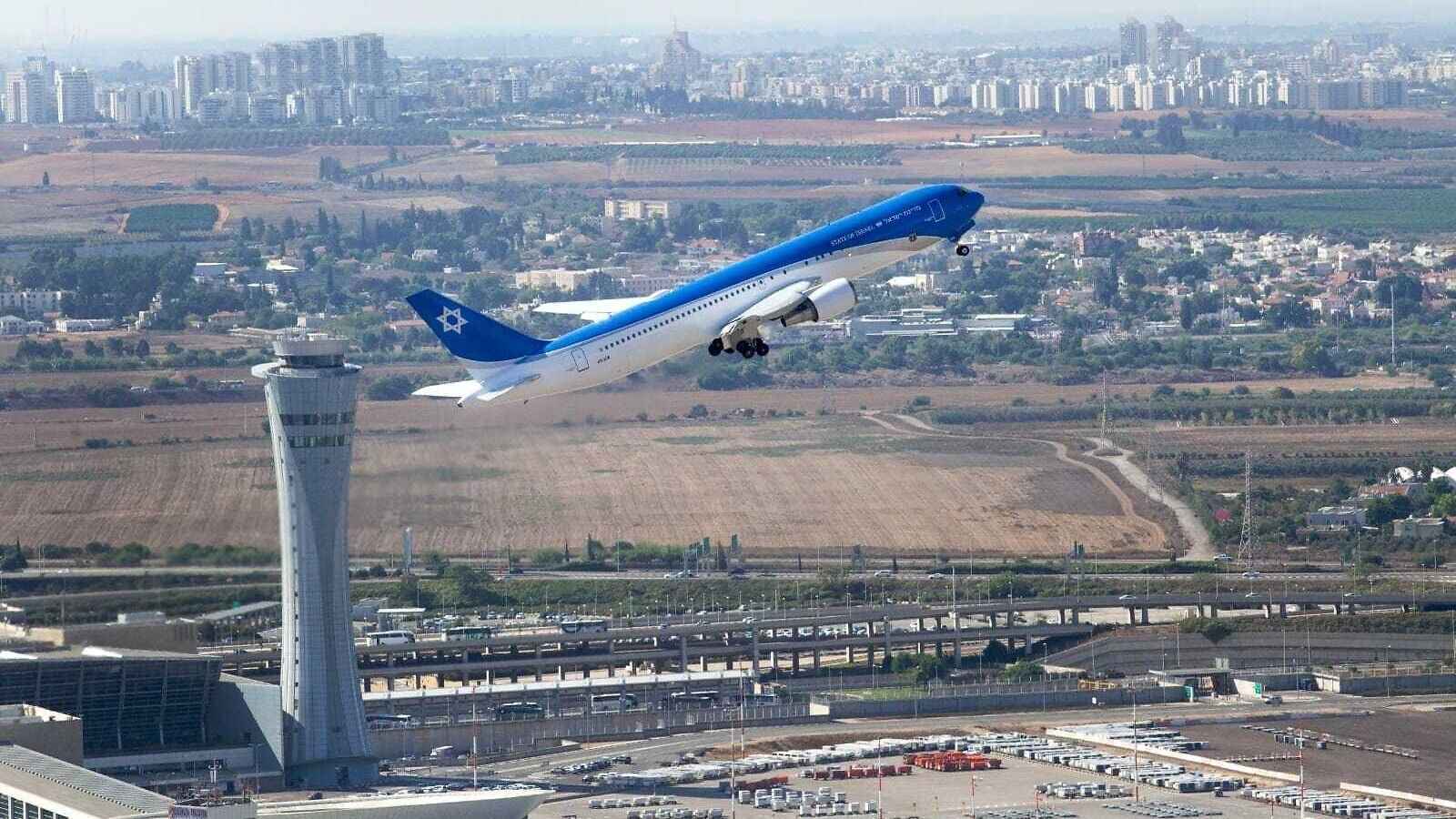 طائرة "يوم القيامة" تقلع.. إسرائيل تفعّل مركز قيادة جوي تحسبا لرد نووي إيراني