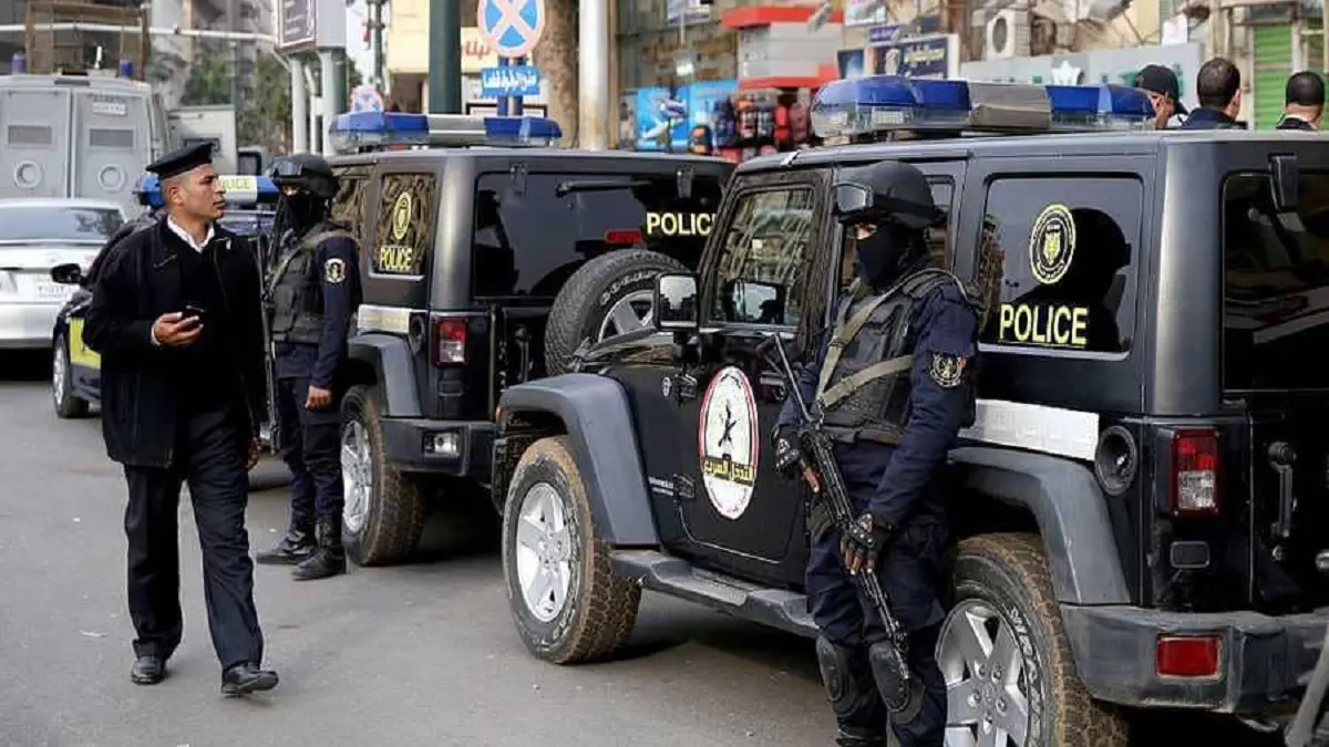 بسبب سرقته 1400 جنيه.. مهندس مصري يقتل ابنه