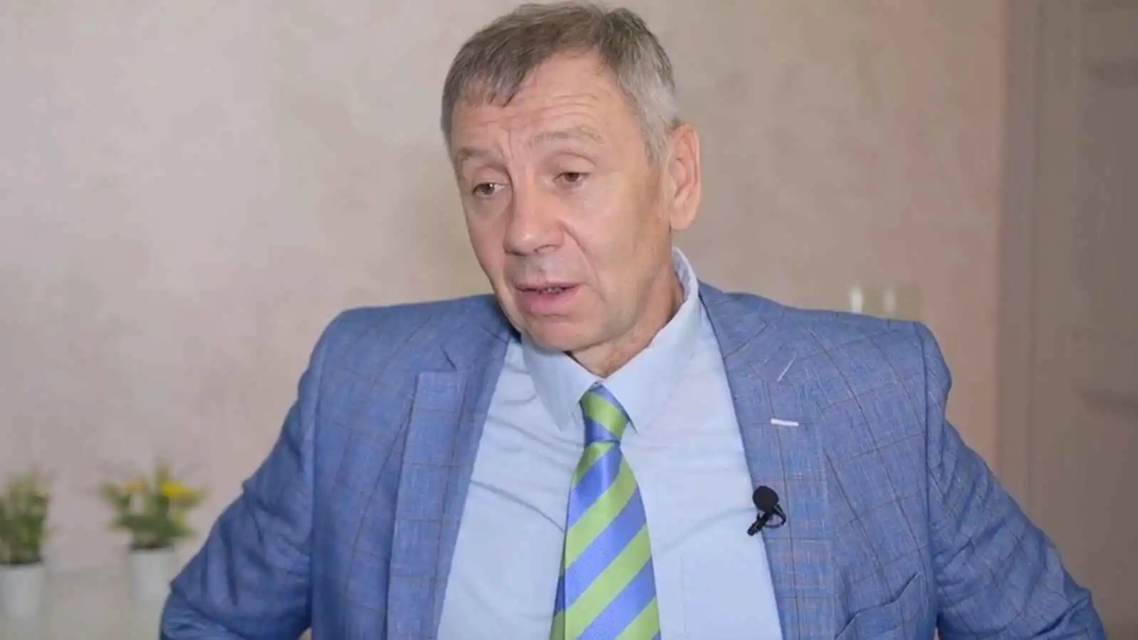 مستشار بوتين السابق لـ"إرم نيوز": حالتان تدفعان روسيا لاستخدام السلاح النووي