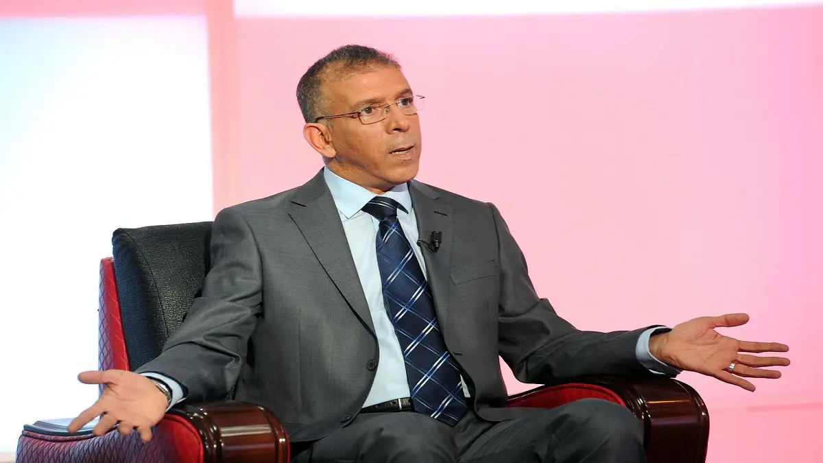 بسبب أبو تريكة.. بلاغ يطالب بالقبض على المعلق الجزائري حفيظ دراجي