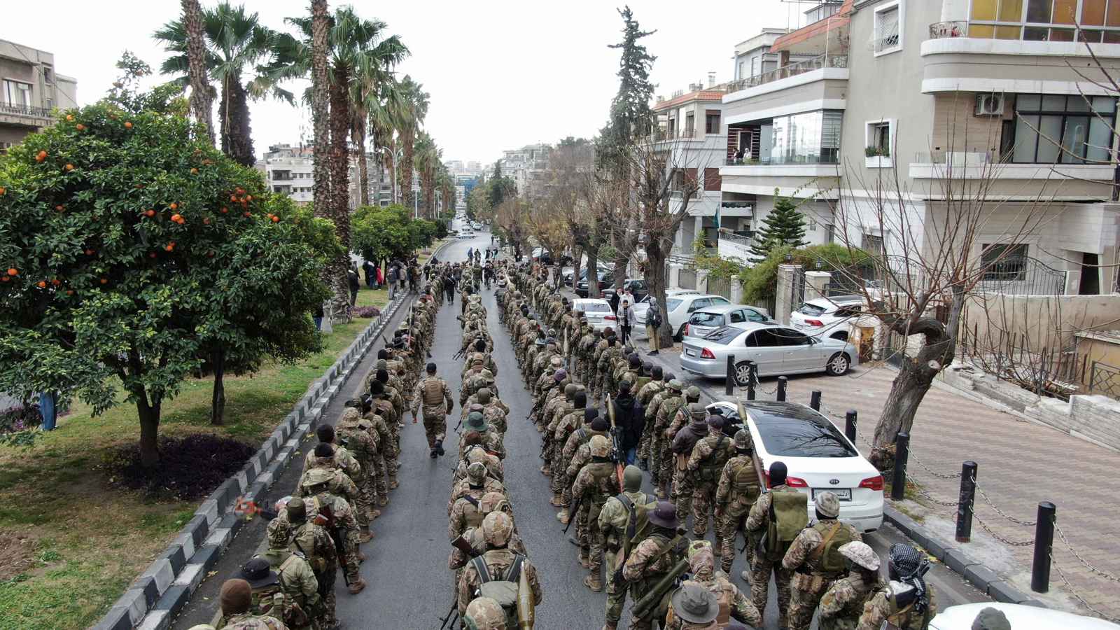 خاص- عودة مرتقبة لقيادي بارز.. تفاصيل إعادة هيكلة الجيش السوري