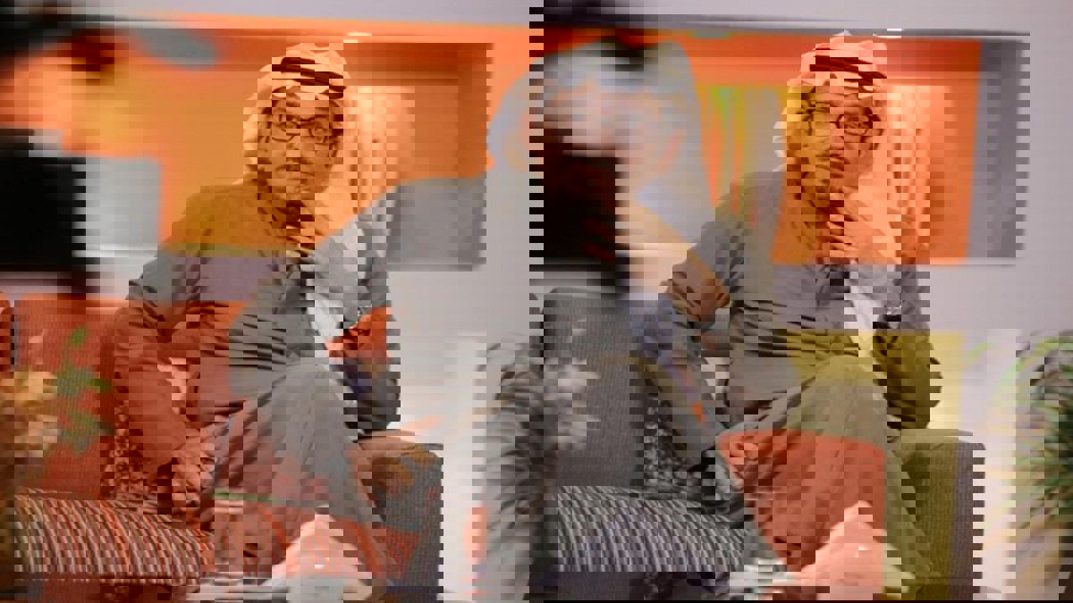 عبدالله السدحان ينتقد طريقة تعامل السعوديين مع الإنتاج الفني (فيديو)