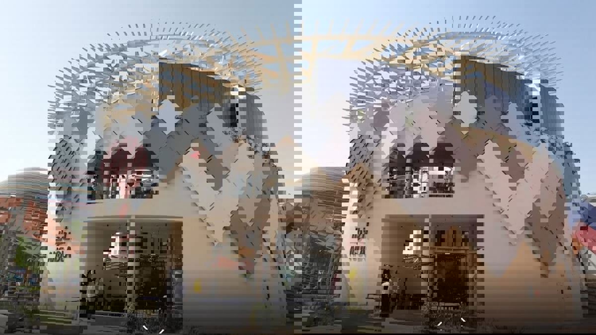 أنغولا تستعرض تراثها وحداثتها في إكسبو دبي