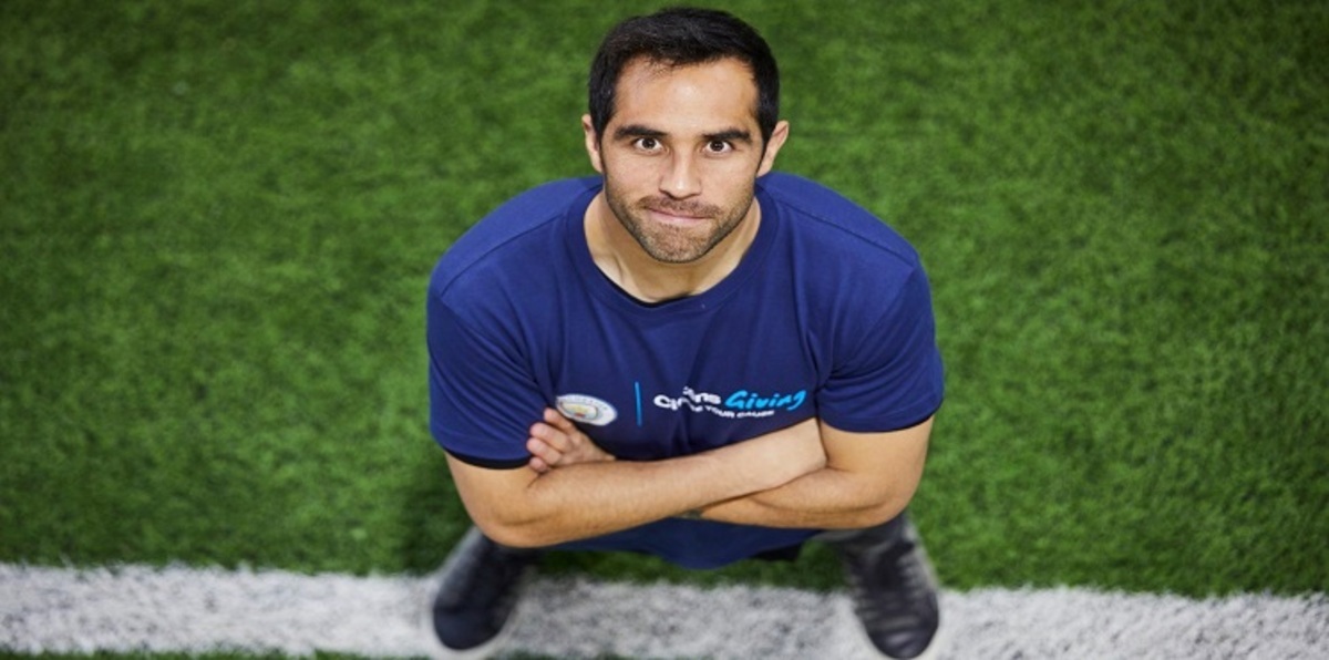 كلاوديو برافو يردُّ على الانتقادات