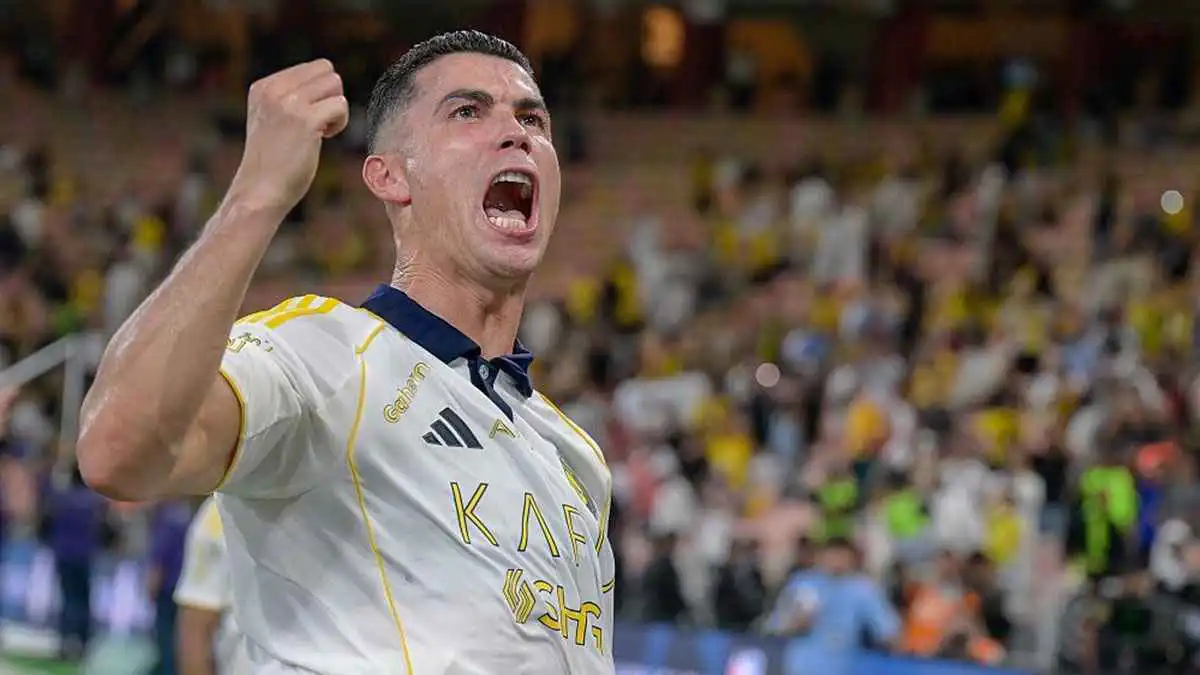 من هو اللاعب السعودي الذي حاول كريستيانو رونالدو ضمَّه للنصر؟
