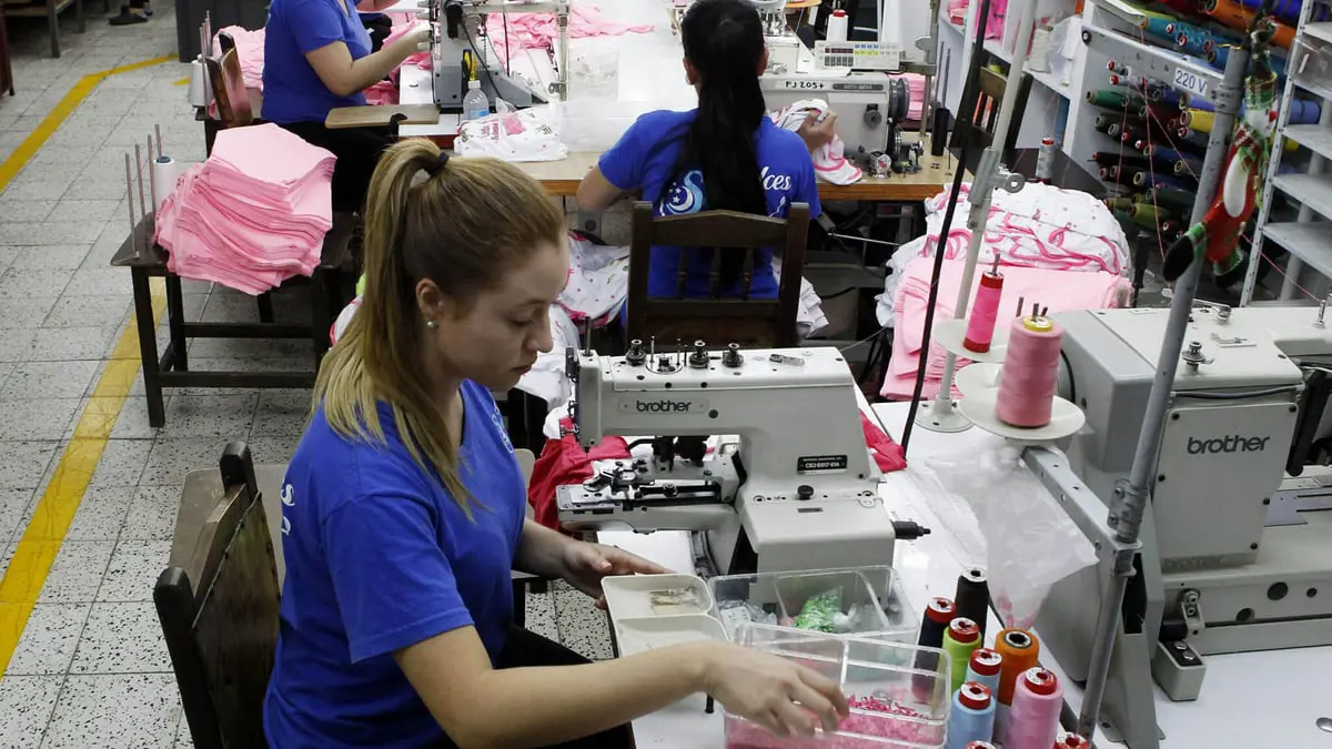 انخفاض معدلات الإنتاج في قطاعات الصناعة الكولومبية