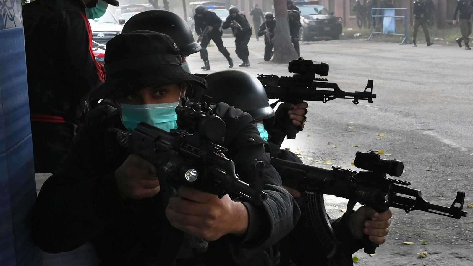 باكستان.. القبض على المتحدث باسم جماعة مرتبطة بداعش (صور)