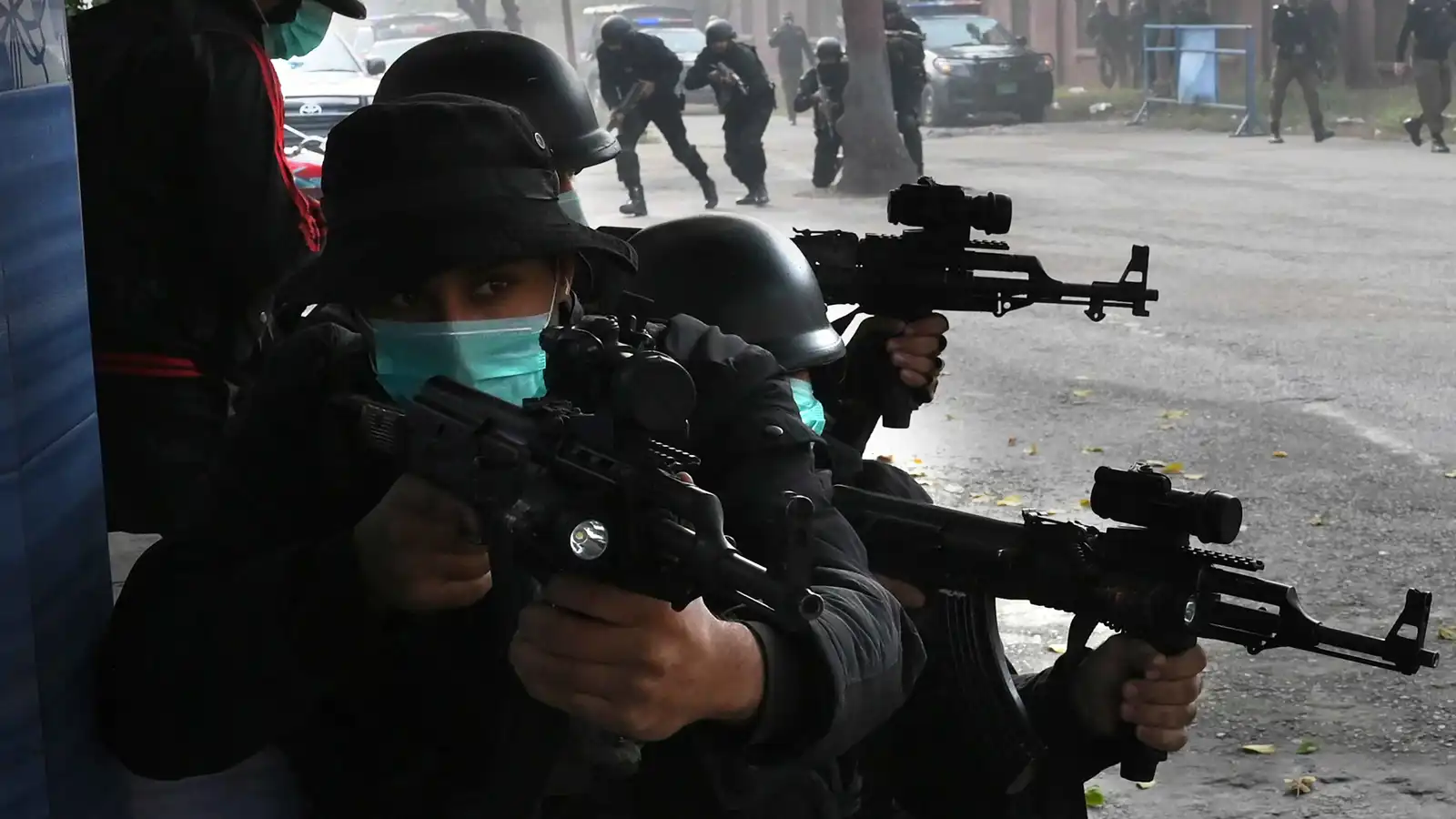 باكستان.. القبض على المتحدث باسم جماعة مرتبطة بداعش (صور)