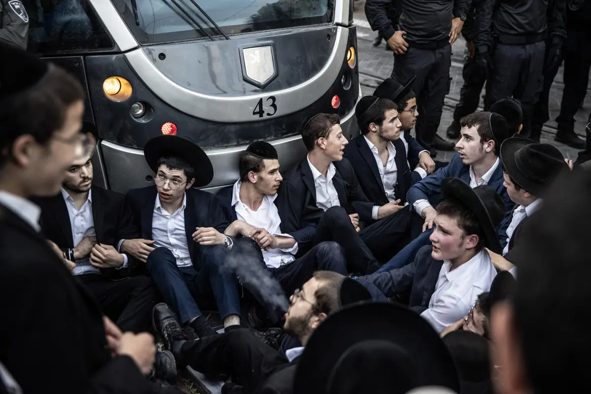 هل يطيح "زلزال الحريديم" بحكومة نتنياهو المتطرفة؟