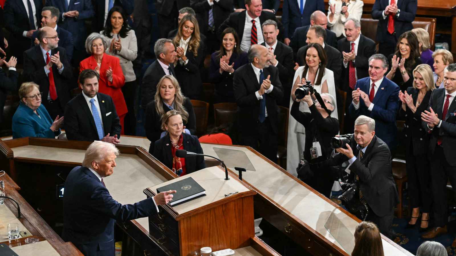 ذكر بايدن 12 مرة.. ترامب يلقي أطول خطاب في تاريخ الكونغرس