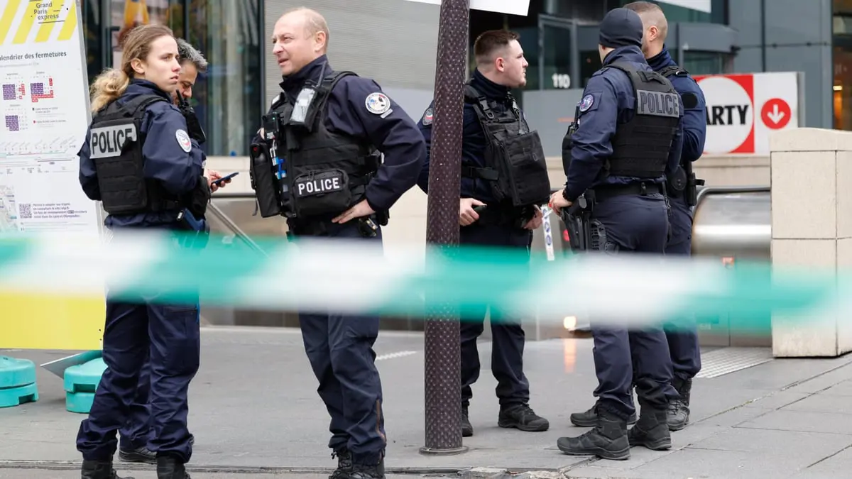 فتح تحقيق في "الجريمة".. طعن يهودية في فرنسا