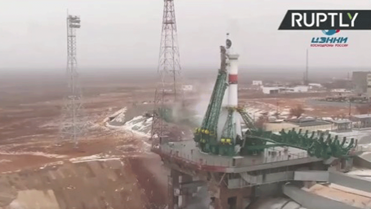 إطلاق أول قمر صناعي روسي للأرصاد الجوية فوق المناطق القطبية