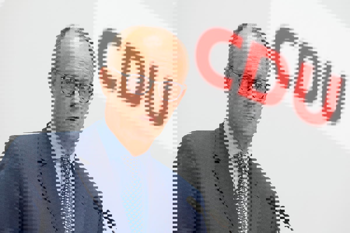 الجمهوريون واليمين المتطرف.. التحالفات بفرنسا والقلق في ألمانيا