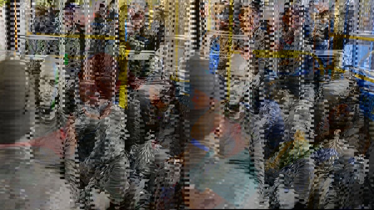 رئيس دونيتسك الانفصالية: استسلام أكثر من نصف القوات الأوكرانية في آزوفستال