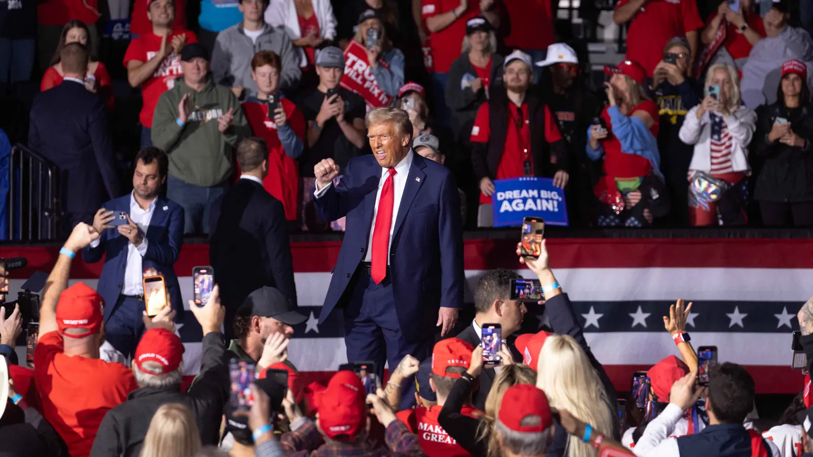 واشنطن بوست: رسوم ترامب قد "تبيد" الحزب الجمهوري