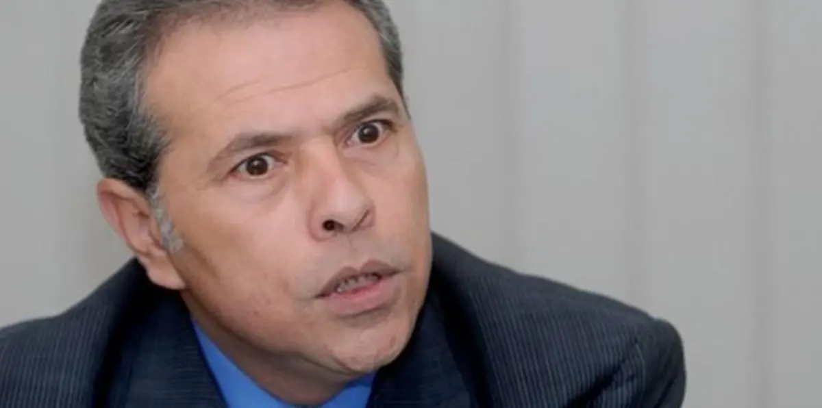 بعد ضربه بالحذاء..  البرلمان المصري يحيل عكاشة للتحقيق