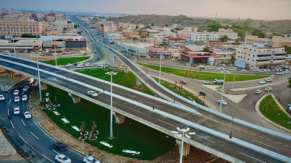 مبنى غريب الشكل بمحافظة أبوعريش  يثير جدلًا في السعودية.. ما قصته؟