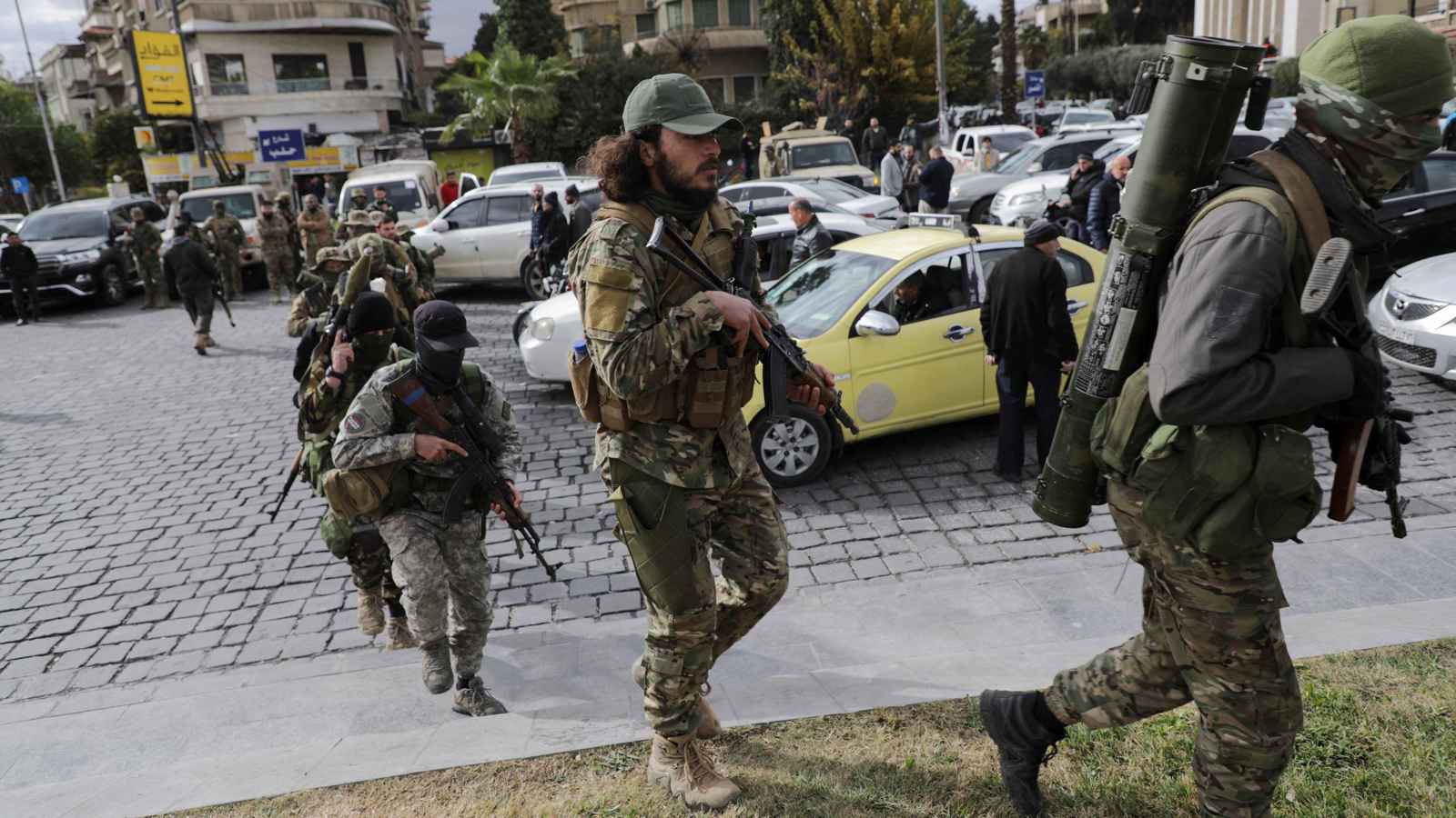 "وول ستريت جورنال": المقاتلون الأجانب أصبحوا عبئا على "ثوار" سوريا