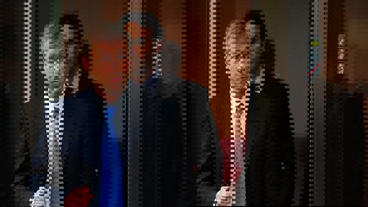 أبراموفيتش يواصل محادثاته مع الحكومة البريطانية لإتمام عملية بيع تشيلسي