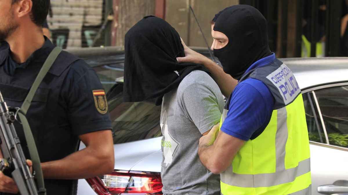 إسبانيا.. اعتقال 15 قاصرا بتهمة "الانتماء لتنظيمات متشددة" في 2024