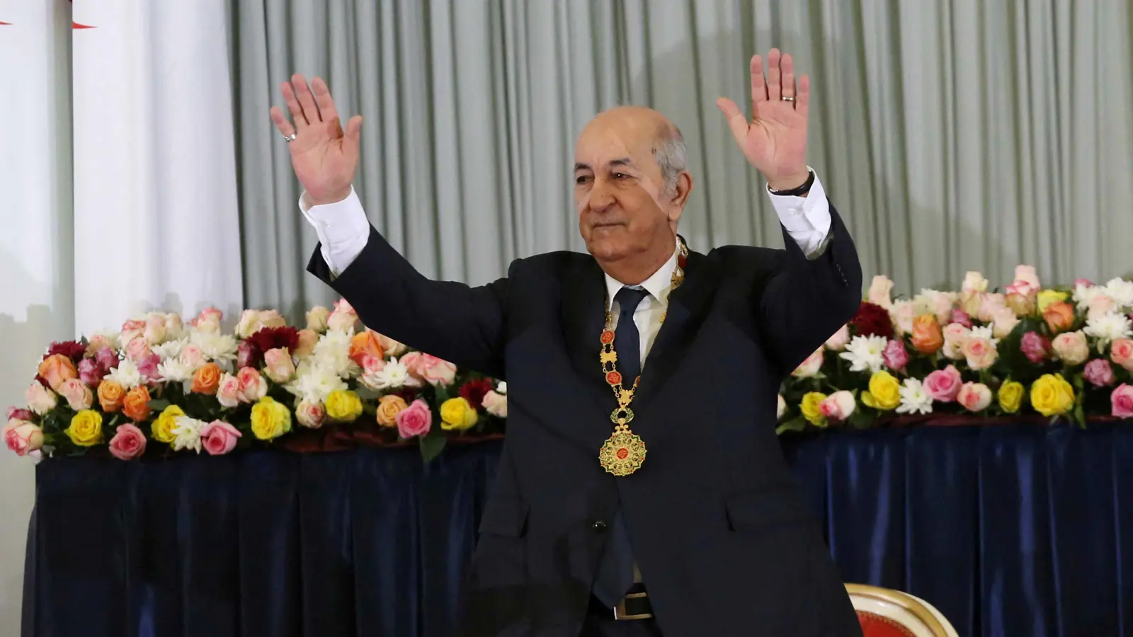 عشية الانتخابات الجزائرية.. ترجيحات بفوز محسوم لتبون