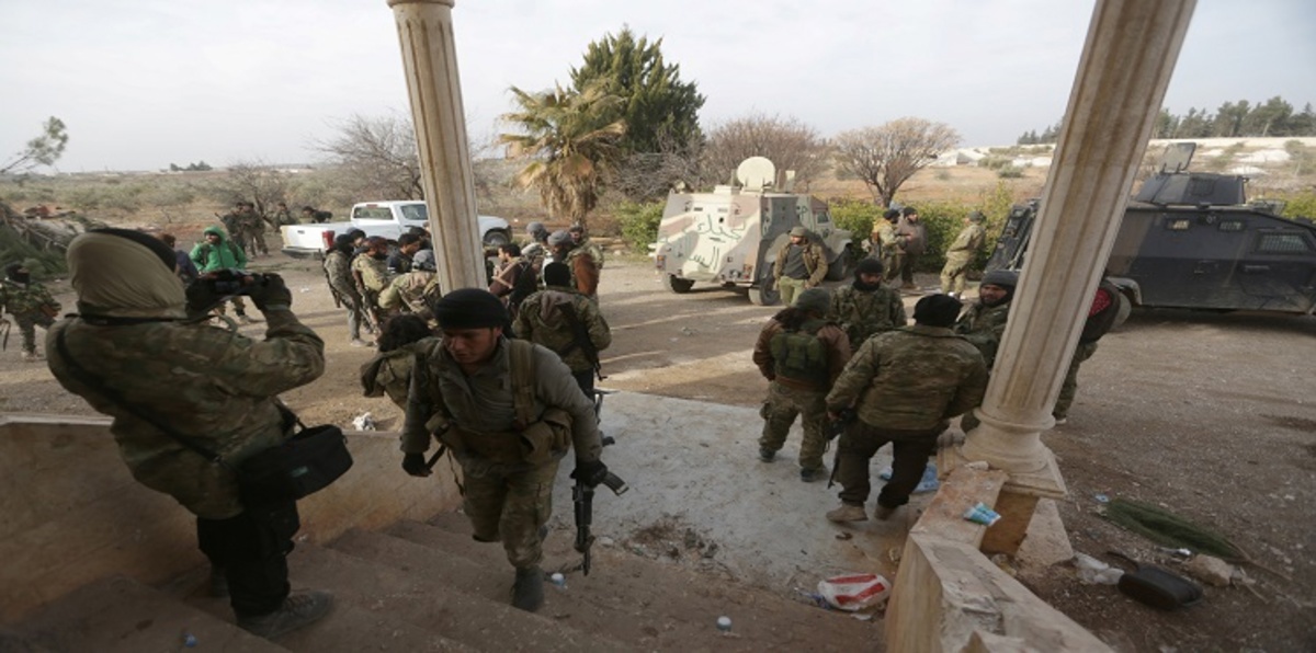 الجيش الحر يسيطر على مناطق جديدة بريف حلب و"سرغايا" تشهد عملية تهجير العشرات نحو إدلب