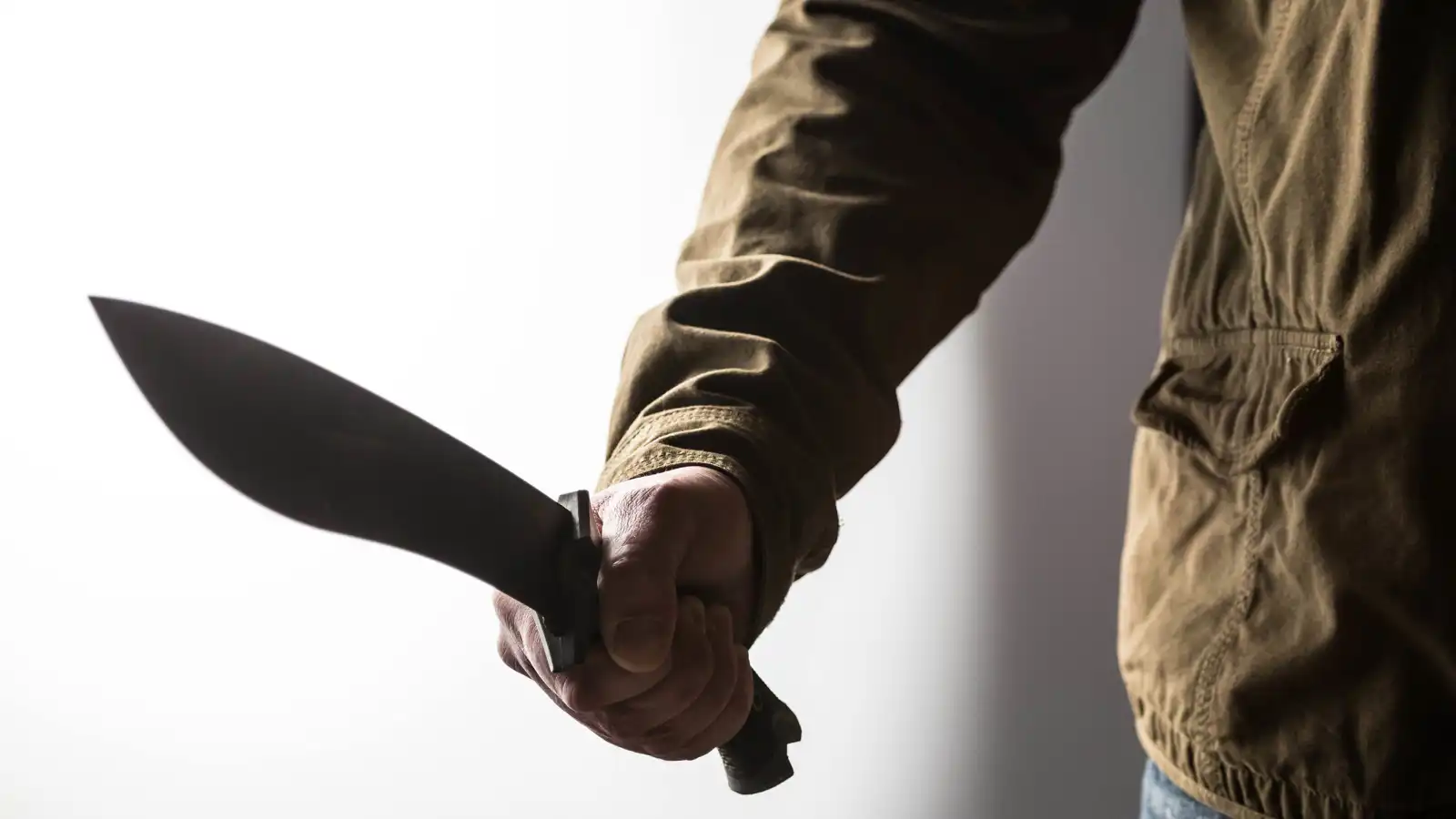 مصرع امرأة في إسطنبول بعد هجوم قاتل بـ"ساطور"