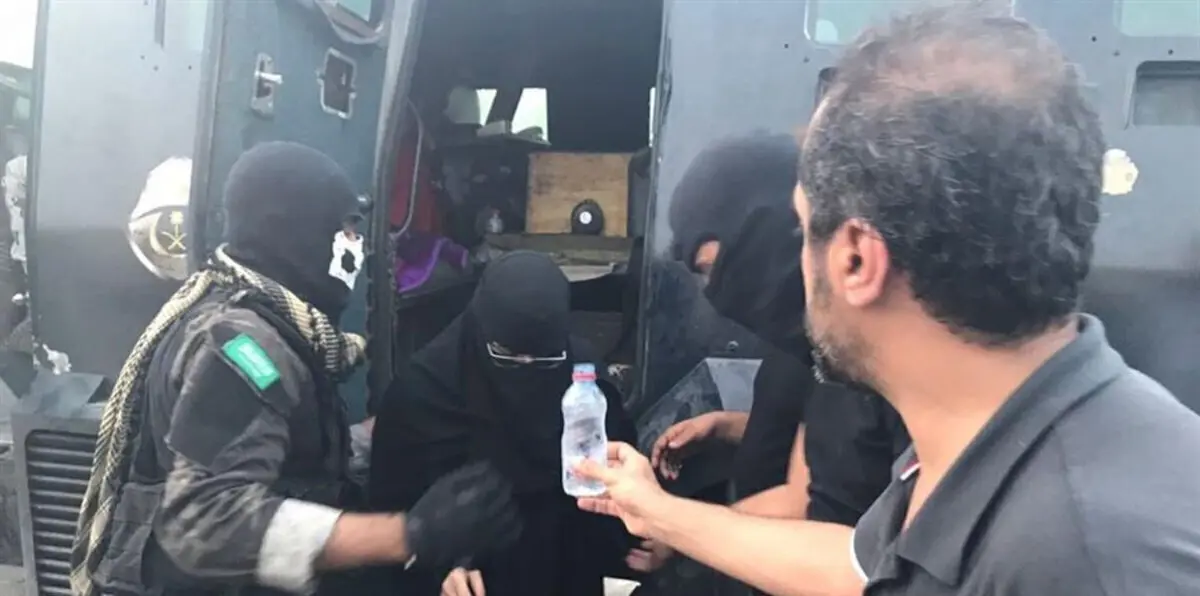 أهالي بلدة "العوامية" السعودية يبدأون العودة إلى منازلهم بعد انتهاء الحملة الأمنية