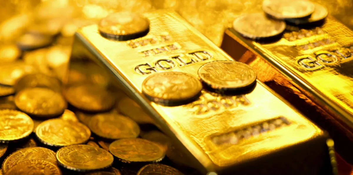 الذهب يتراجع في التعاملات الآسيوية من أعلى مستوى له خلال عامين