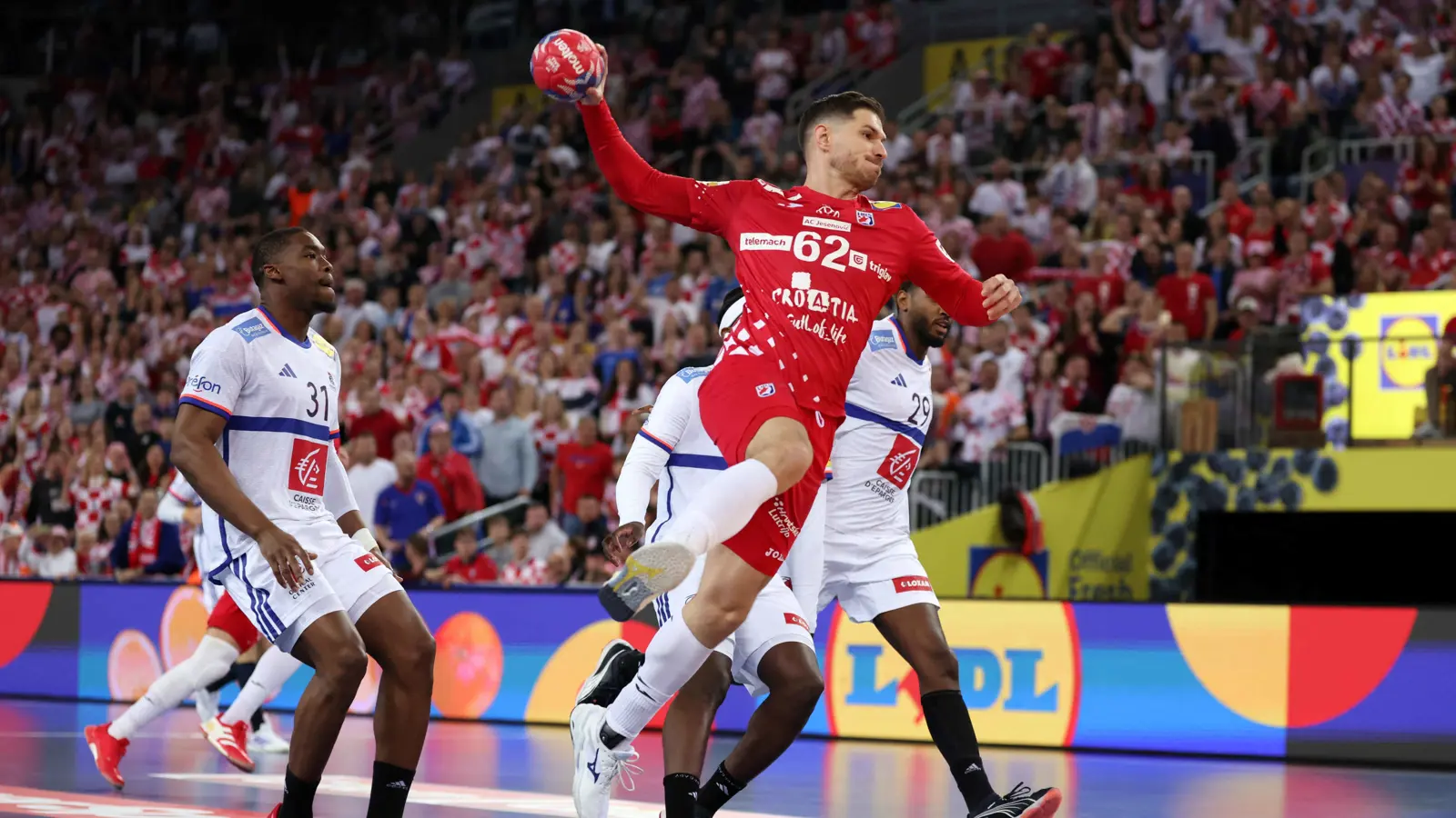 كرواتيا تقصي فرنسا وتبلغ نهائي بطولة العالم لكرة اليد (فيديو)