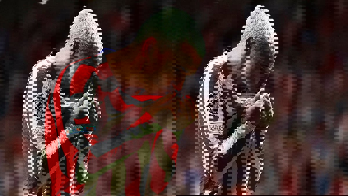 برشلونة يشكو أتلتيكو مدريد بسبب مخالفة بنود عقد استعارة غريزمان