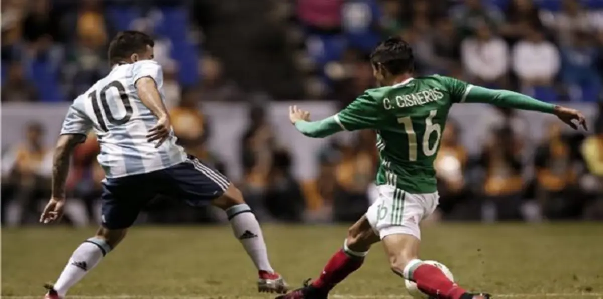 المنتخب الأرجنتيني يتعرض للسرقة في المكسيك