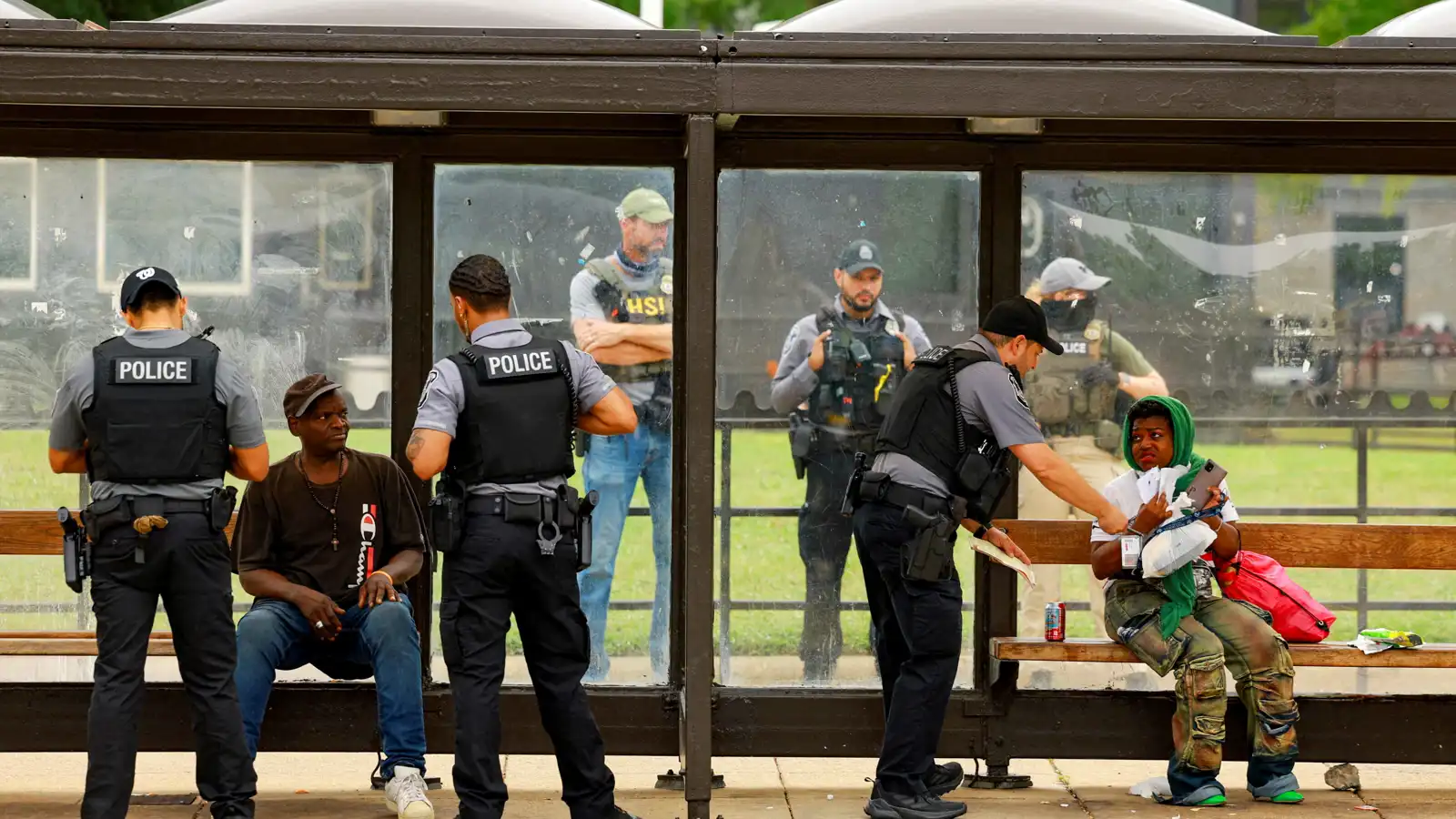 تمويل ضخم وقلق متزايد.. ترامب يوسع حملته على المهاجرين في 2026