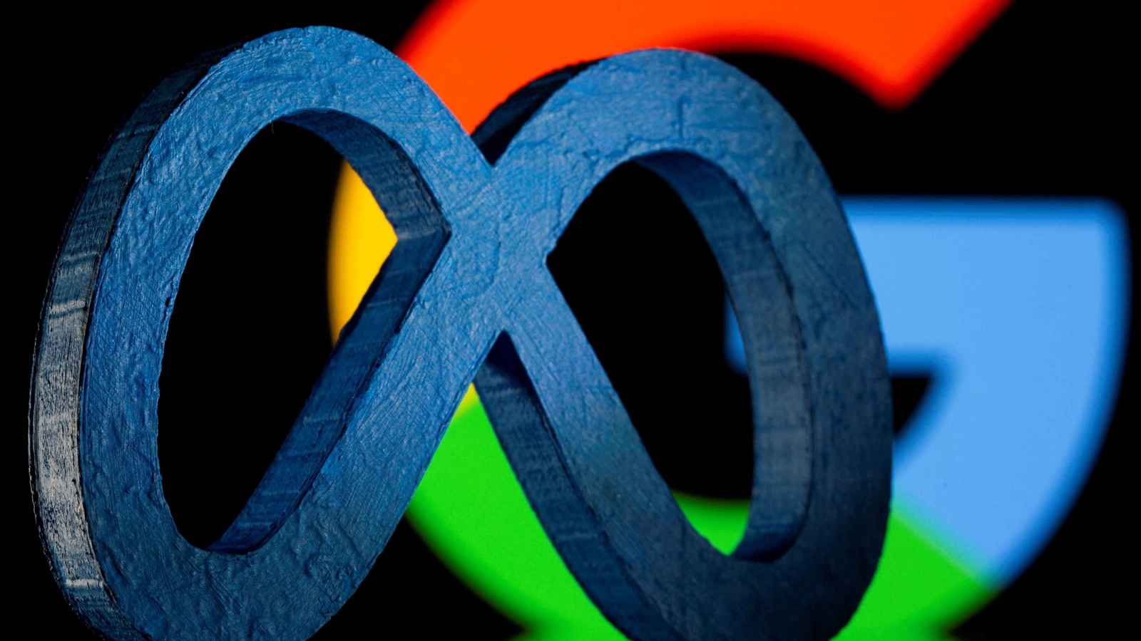 "ميتا" تكشف عن مفاجأة جديدة لتطوير ذكائها الاصطناعي