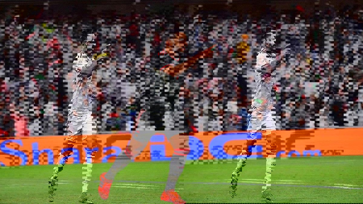 رغم المنافسة على لقب الهداف التاريخي.. علي مبخوت يطالب بإضافة 10 أهداف لصالح فهد خميس