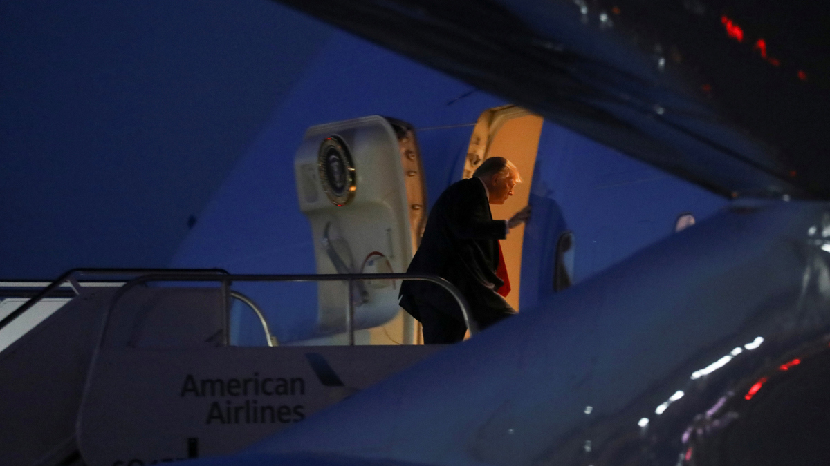 ترامب يعتزم فرض قيود جديدة على التأشيرات