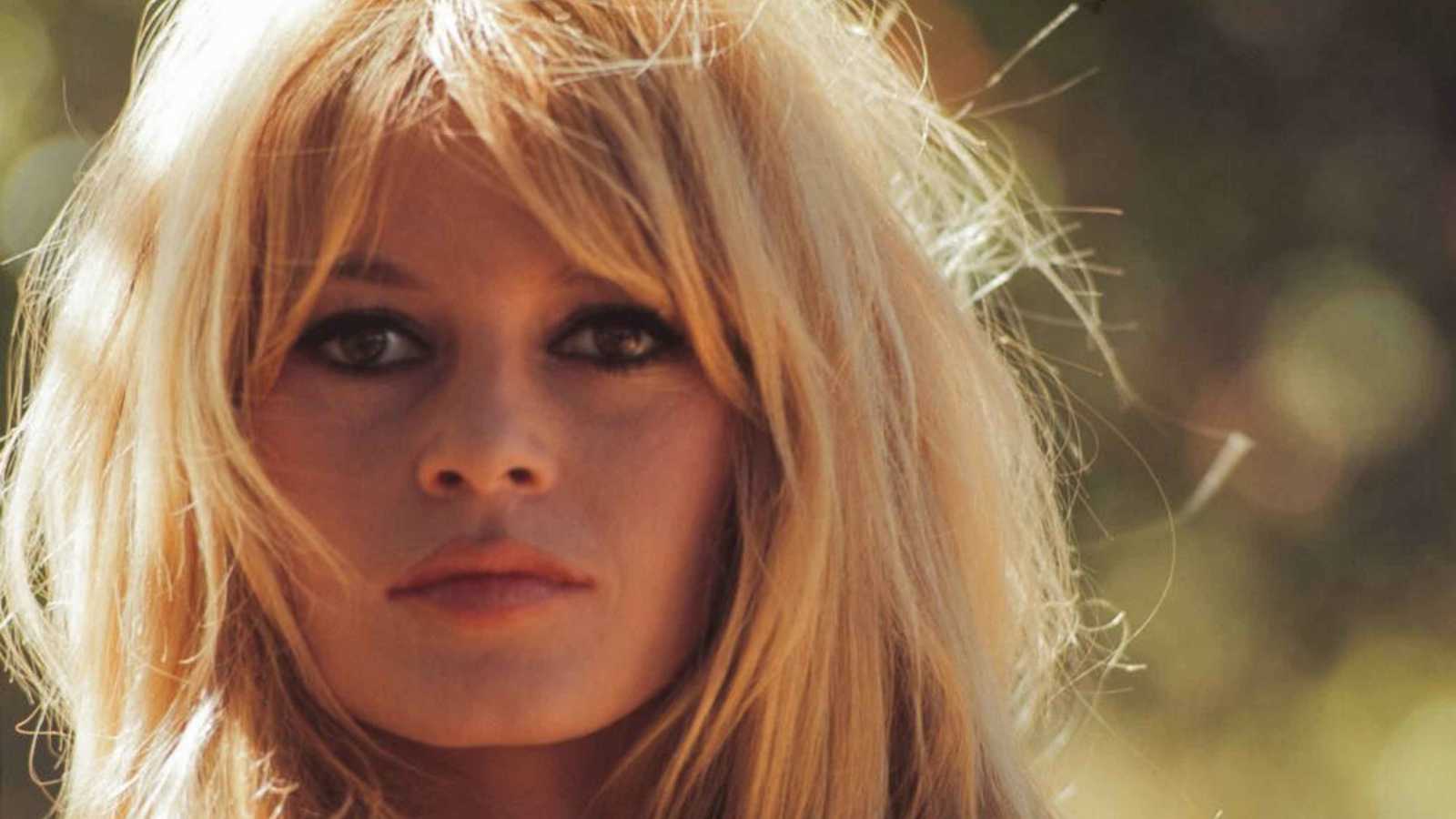 رحيل "أيقونة السينما الفرنسية" بريجيت باردو عن 91 عاماً