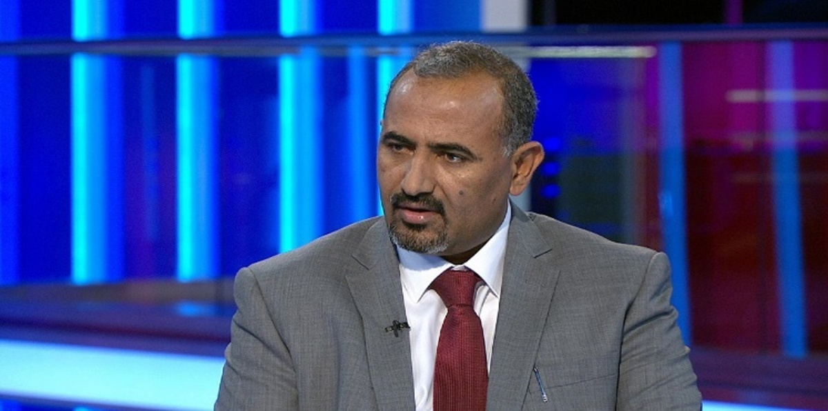 في أول ظهور بعد إقالته.. عيدروس الزبيدي يلتقي قيادات جنوبية (صور)