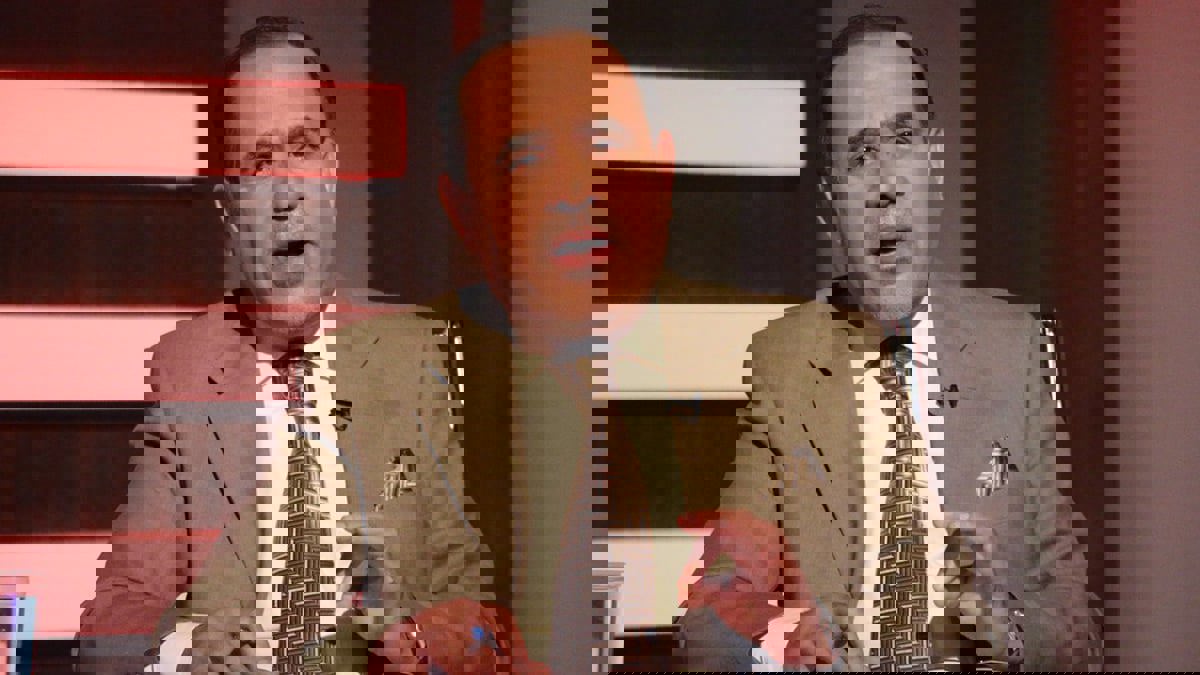 استقالة عريب الرنتاوي عضو اللجنة الملكية للإصلاح بعد مقال أثار غضباً واسعاً في الأردن