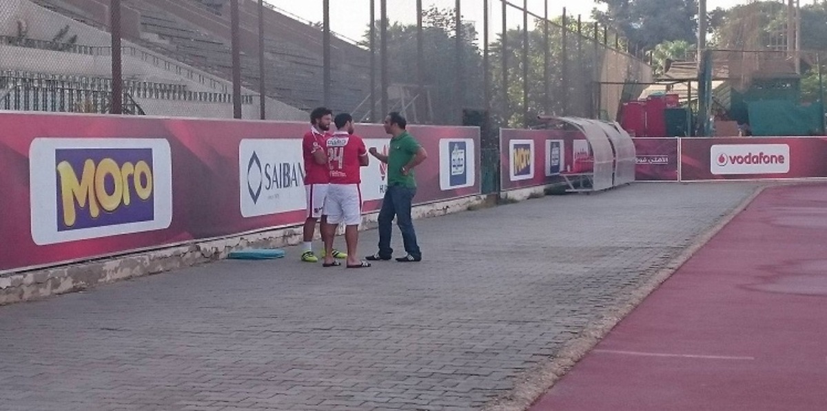 مشادة في مران الأهلي المصري.. وحارس الفريق يدرس الرحيل