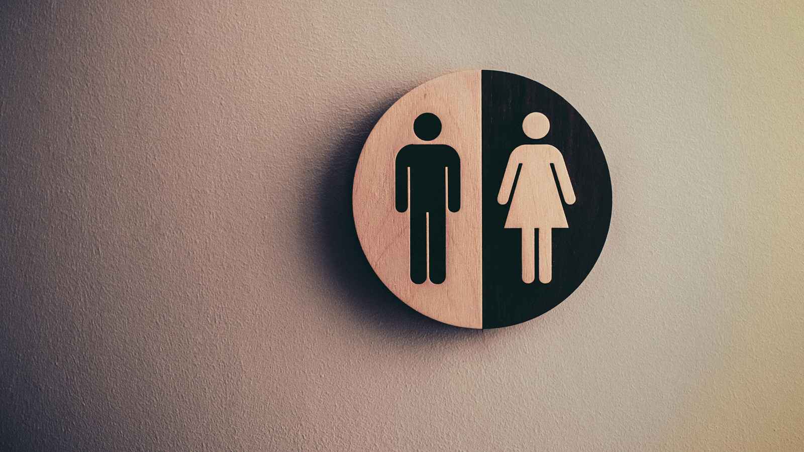 خطأ "فادح" يرتكبه الملايين بعد استخدام المرحاض