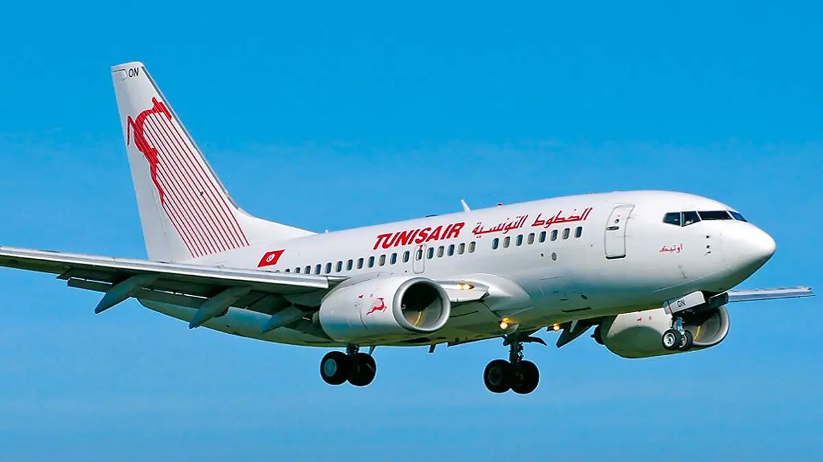 مدير الخطوط الجوية التونسية: أقلت بسبب رفض بيع الشركة لقطر