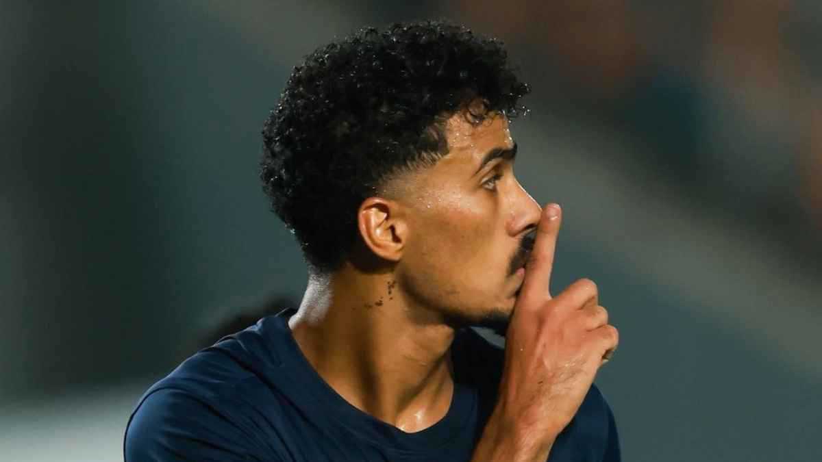 رد حاسم من شقيق حسام عبد المجيد على تزوير عقد الزمالك