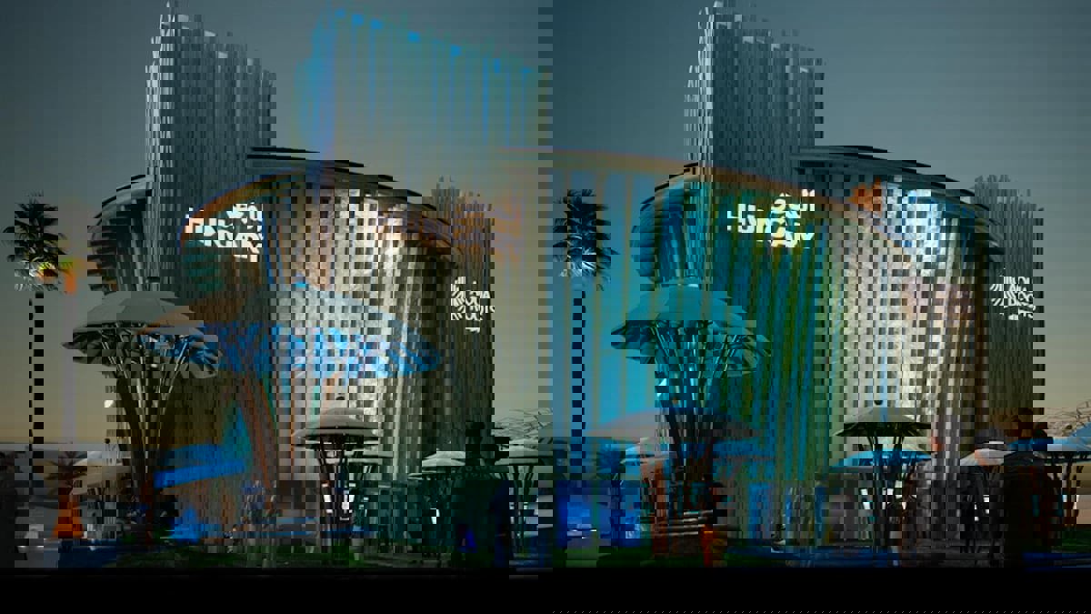 جناج المجر في إكسبو دبي.. جدران ذكية وعالم ساحر من الماء (صور)