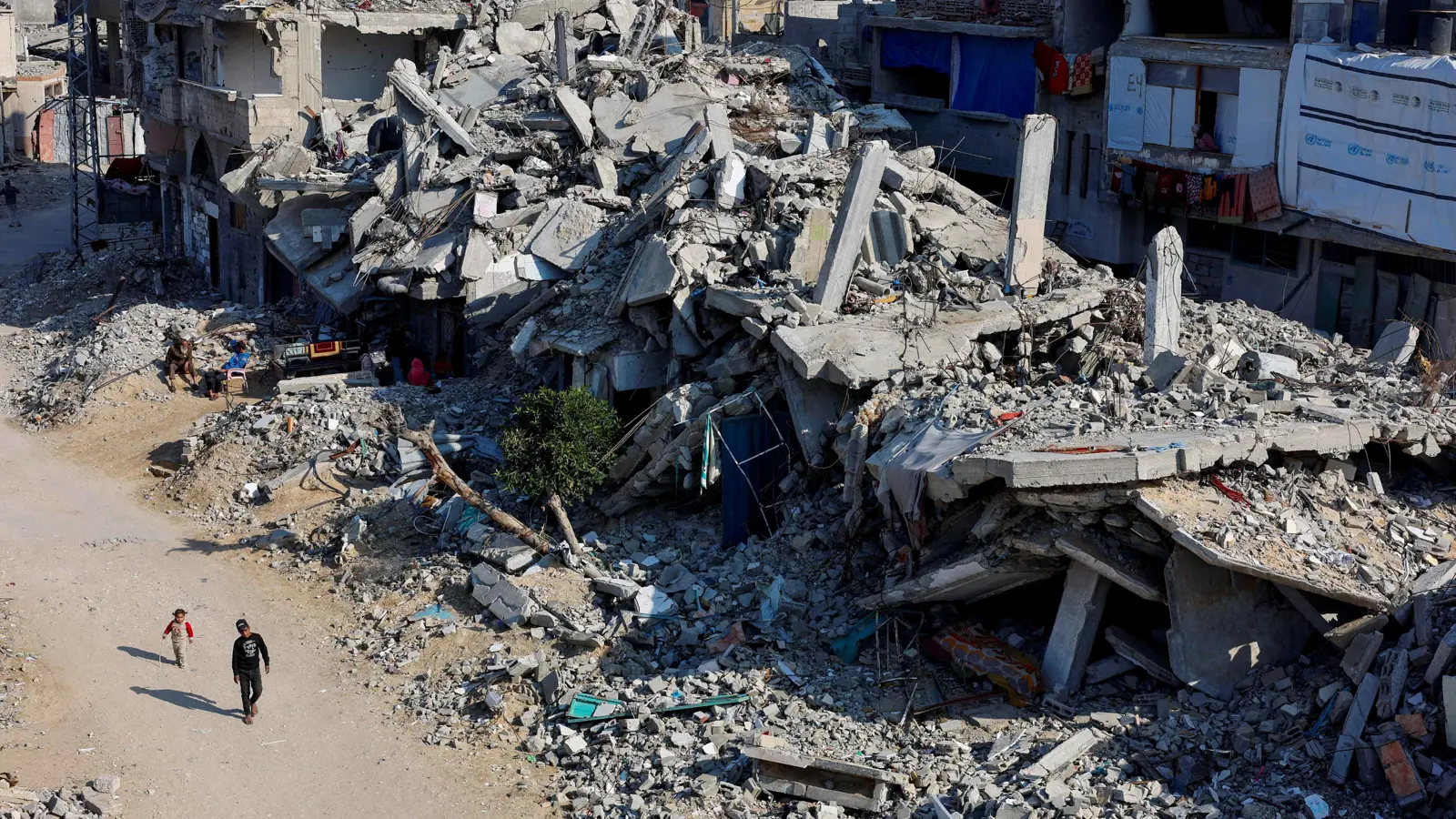 جلسات القاهرة.. فتح تطلب إبعاد حماس عن إدارة غزة