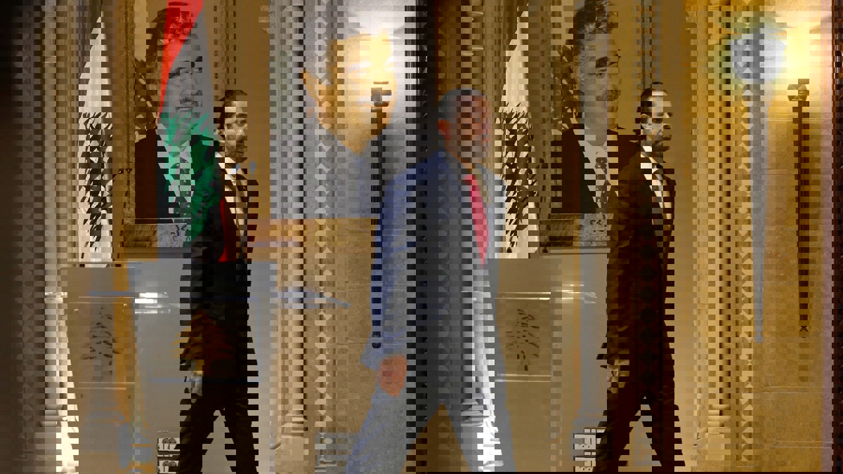 الأمن اللبناني يحقق بانفجار وقع قرب موكب سعد الحريري